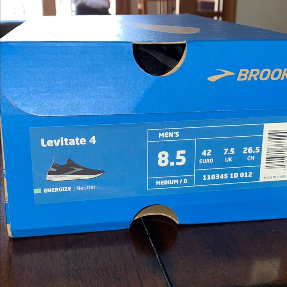 Brand New Brooks Levitate 4’s